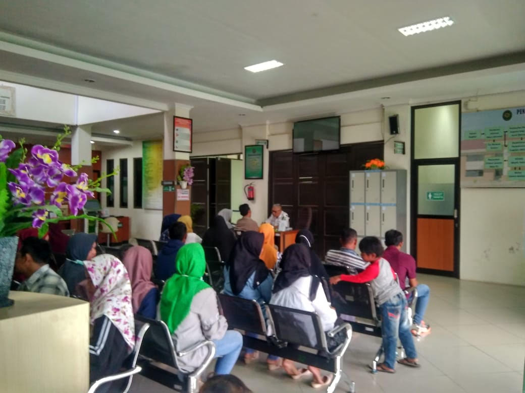 Para Pencari Keadilan Tanggapi Pelayanan PTSP PA Kuala Kapuas