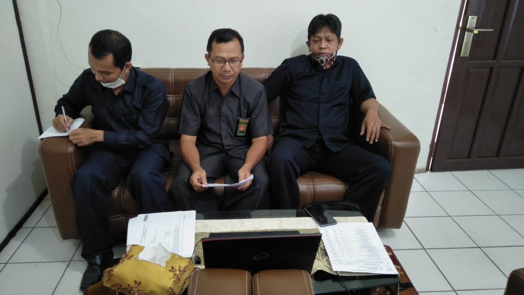 rapat2