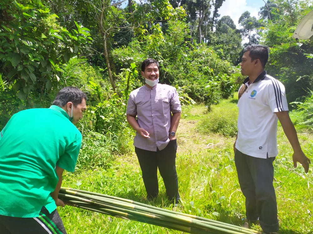 Sambut HUT RI ke-75, PA Kasongan Pasang Bendera dan Umbul-Umbul
