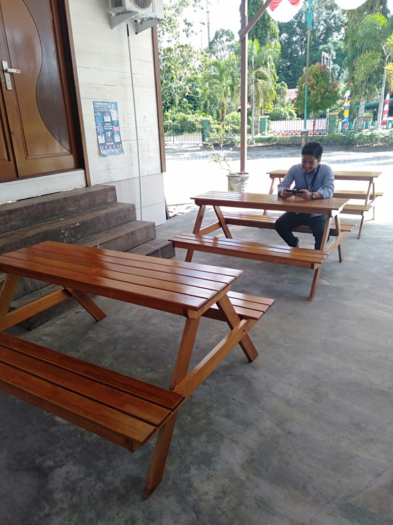 Nikmati Layanan Fasilitas PA Kasongan “duduk dikursi tunggu pengunjung berasa menikmati suasana cafe”