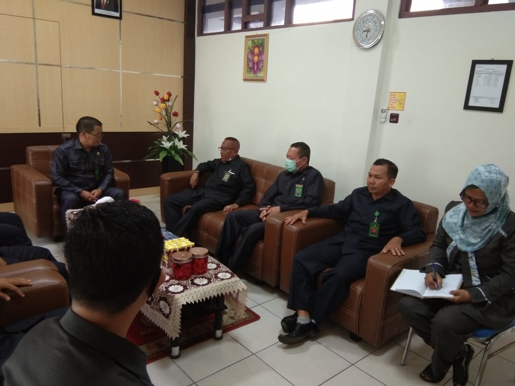 Rapat Terbatass juga