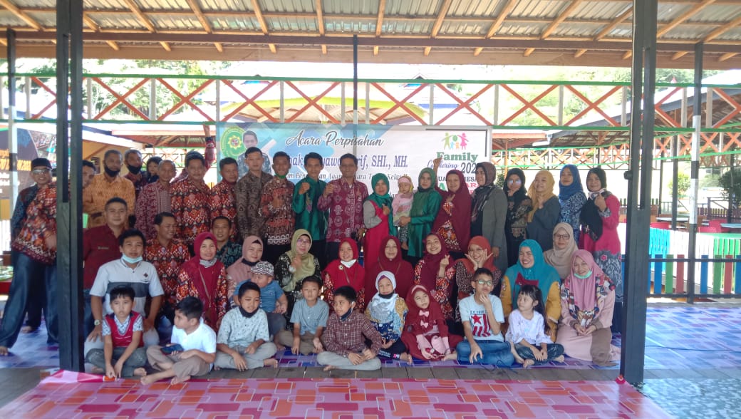 08 gathering 3
