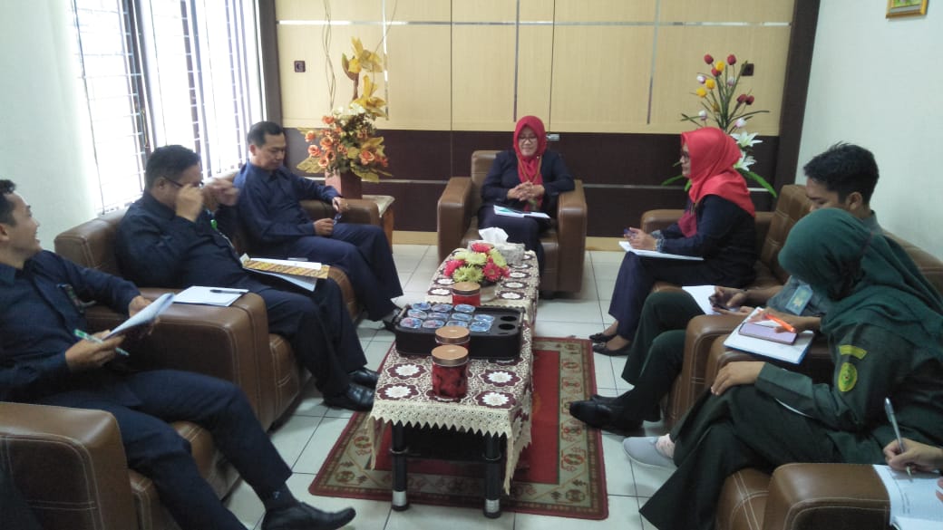 rapat sekretaris 1