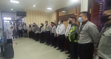23. Briefing Morning : “Bekerja tidak hanya mengharap Gaji”