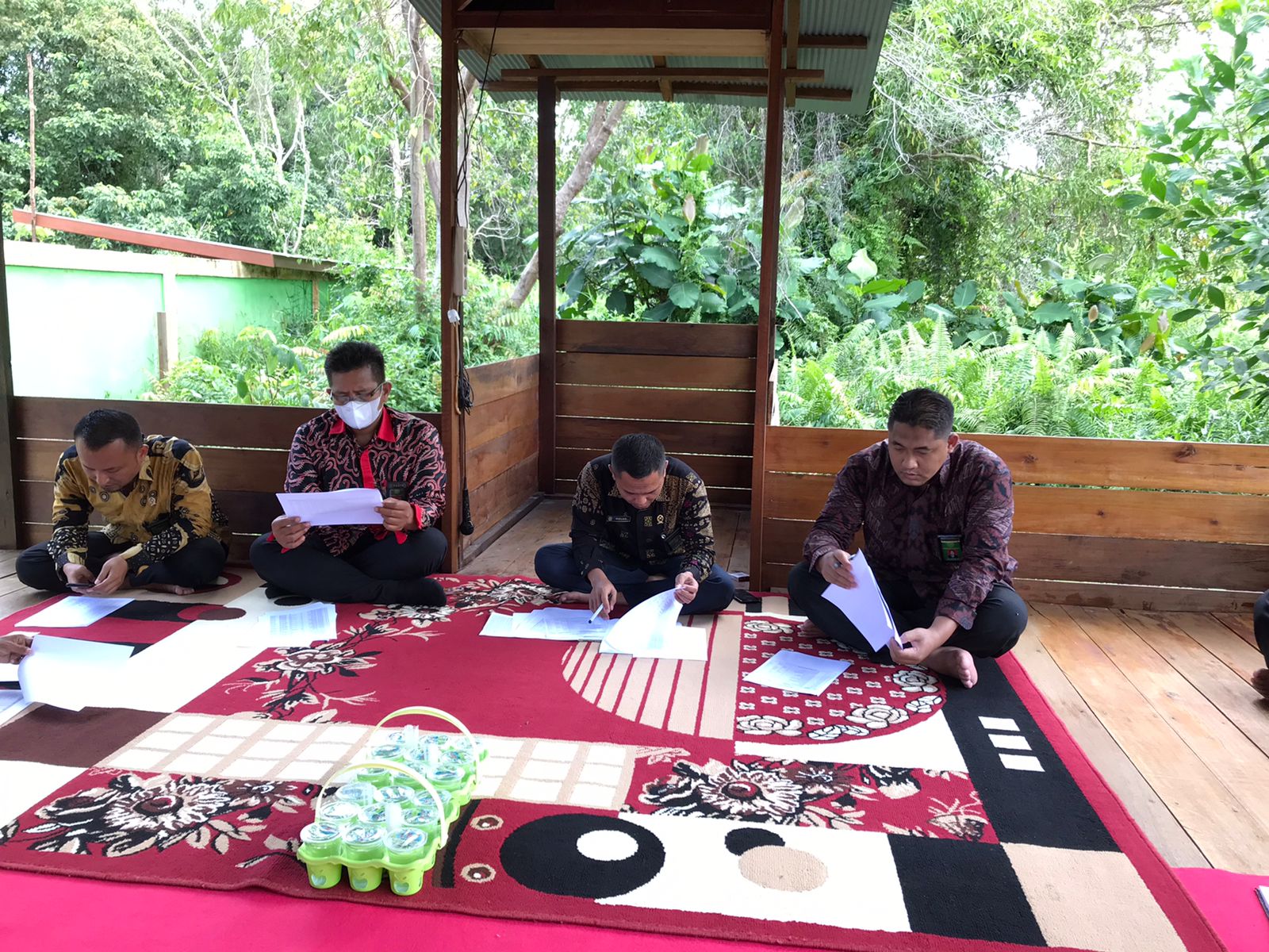 Rapat bulanan 1