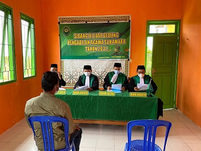 Sidang Luar Gedung Pantai Lunci