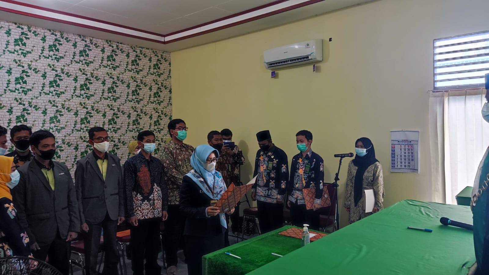 Pelantikan dan Pengambilan Sumpah Jabatan Eka Dian Puspita Sari, S.H. Sebagai Panmud Permohonan