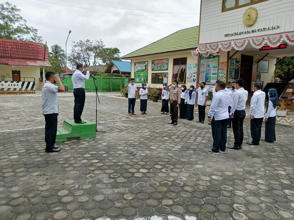Apel Perdana Aparatur PA Kasongan Setelah Libur Hari Raya Idul Fitri 1443 H
