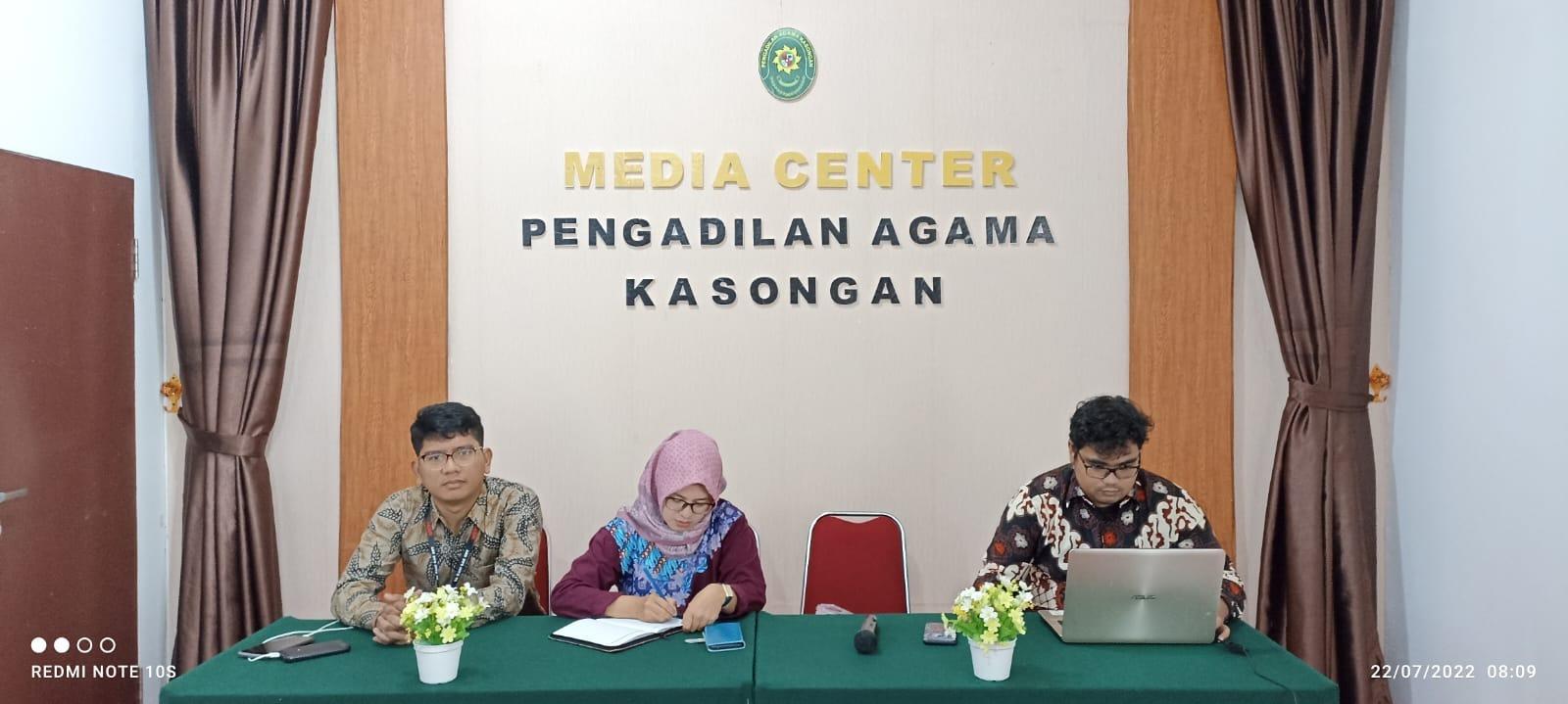 Kepaniteraan PA Kasongan Ikuti Sosialisasi Tentang Aplikasi Kinsatker Untuk Pelaporan