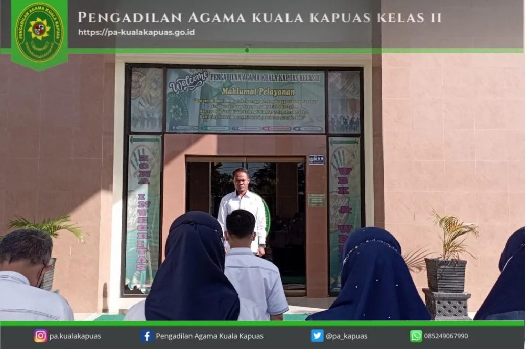 205. “Saling Membantu dan Mengingatkan”, Amanat Pembina Apel Pagi Pengadilan Agama Kuala Kapuas