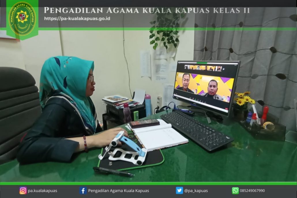 228. Kasubbag Umum dan Keuangan Mengikuti Sosialisasi Aplikasi E-Prima