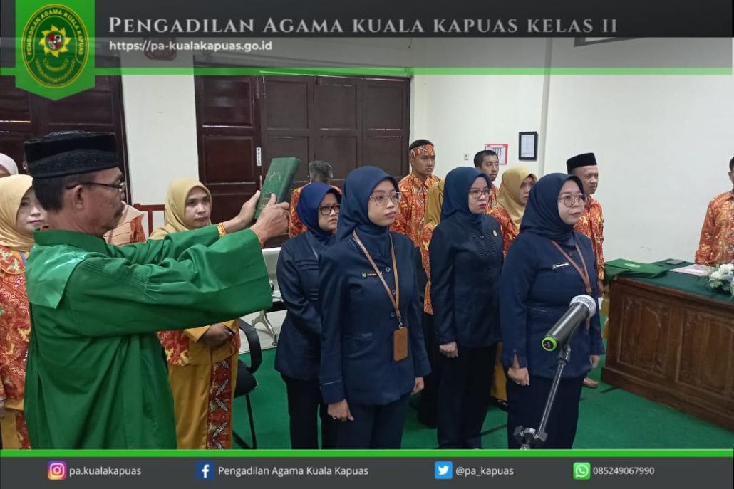227. Pelantikan dan Pengambilan Sumpah Jabatan Pranata Komputer Keahlian dan Arsiparis Keterampilan Pada Pengadilan Agama Kuala Kapuas