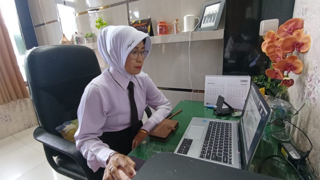 243. Sekretaris Pengadilan Agama Kuala Kapuas Mengikuti Pelatihan Online Penyusunan Lapkin di Lingkungan Mahkamah Agung RI