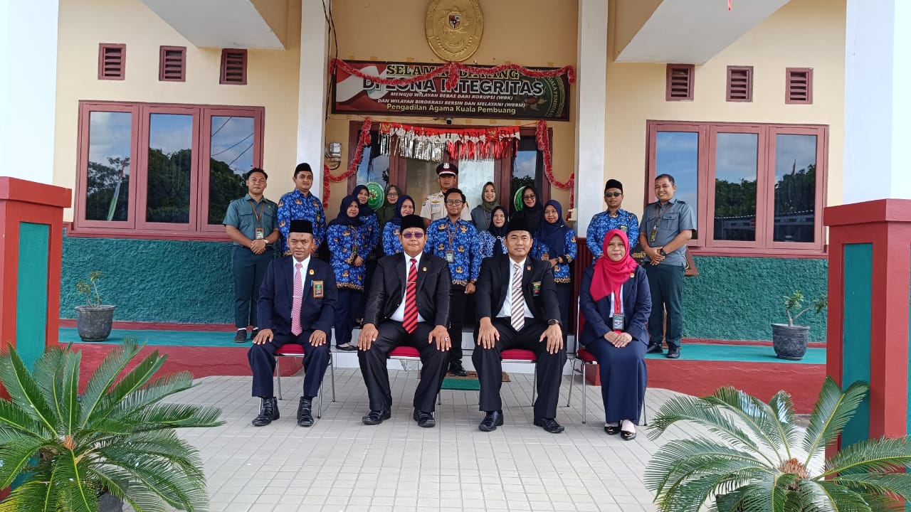 HUT R I 2
