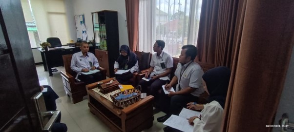 rapat Kesekretariatan 1