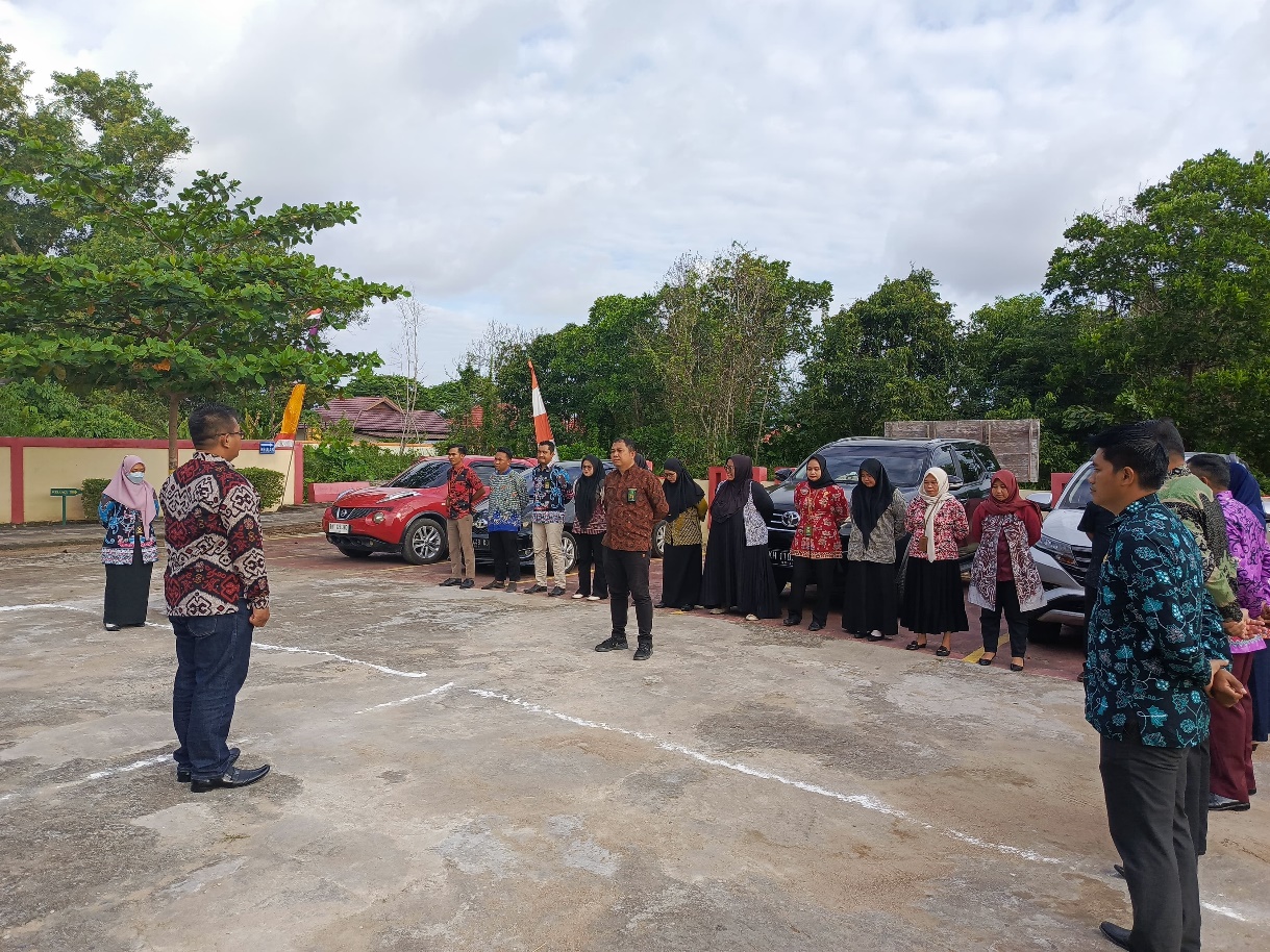 Apel Jum’at, KPA Kuala Pembuang Apresiasi Antusiasme Perayaan HUT RI dan HUT MA-RI Ke-79
