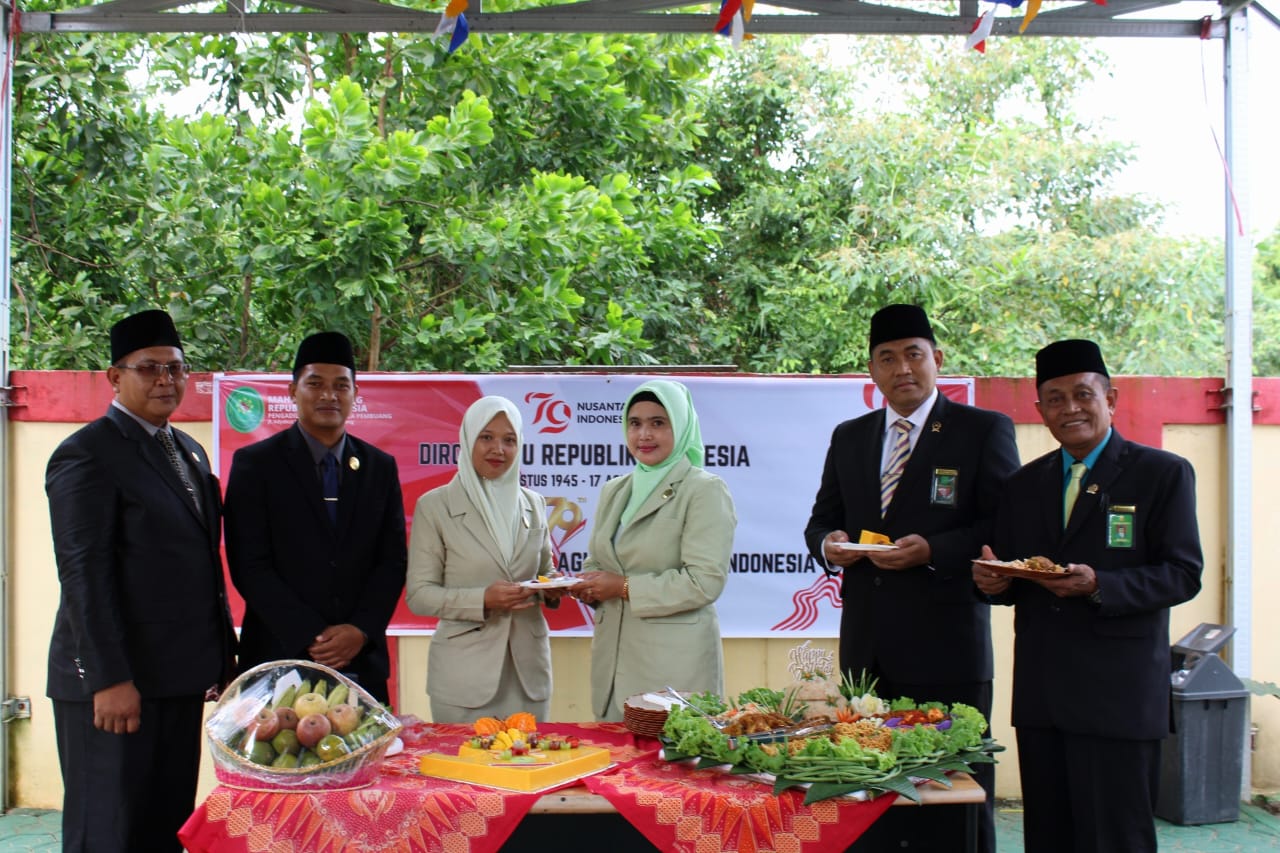 PA Kuala Pembuang Gelar Acara Tasyakuran Peringatan HUT RI dan HUT Ke-79 Mahkamah Agung RI