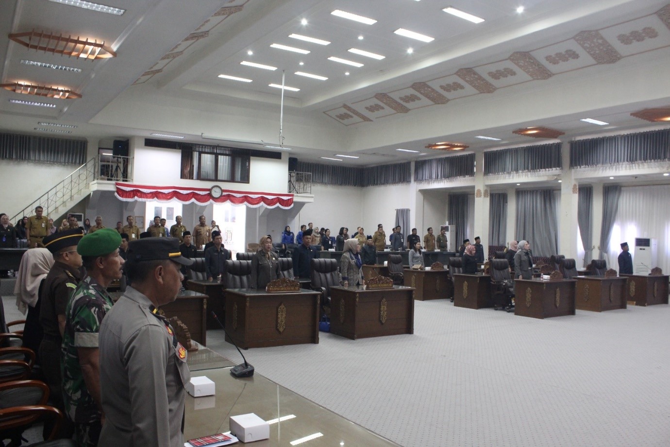 rapat dprd 12.11.2024