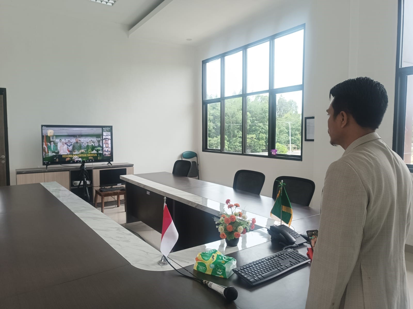 Ketua PA Pulang Pisau mengikuti Zoom Acara Penandatanganan 1