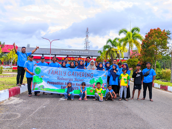 FamilyGathering1