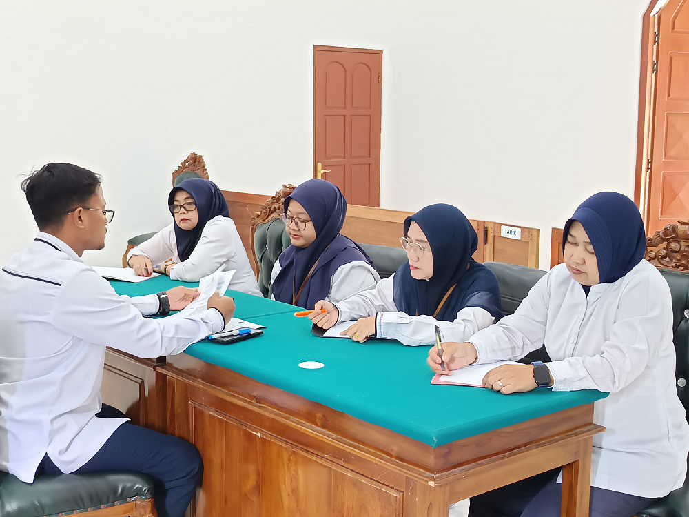 Transformasi Berkelanjutan : Rapat Tim Penilai Tetapkan Kriteria Agen Perubahan Tahun 2025 PA Pangkalan Bun