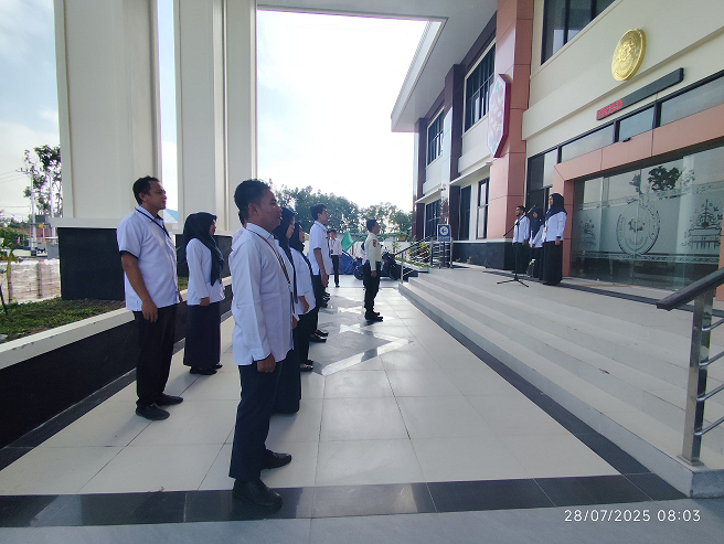 Apel Pagi: PA Sukamara Tekankan Kesiapan Desk Evaluasi ZI dan Peningkatan Layanan PTSP