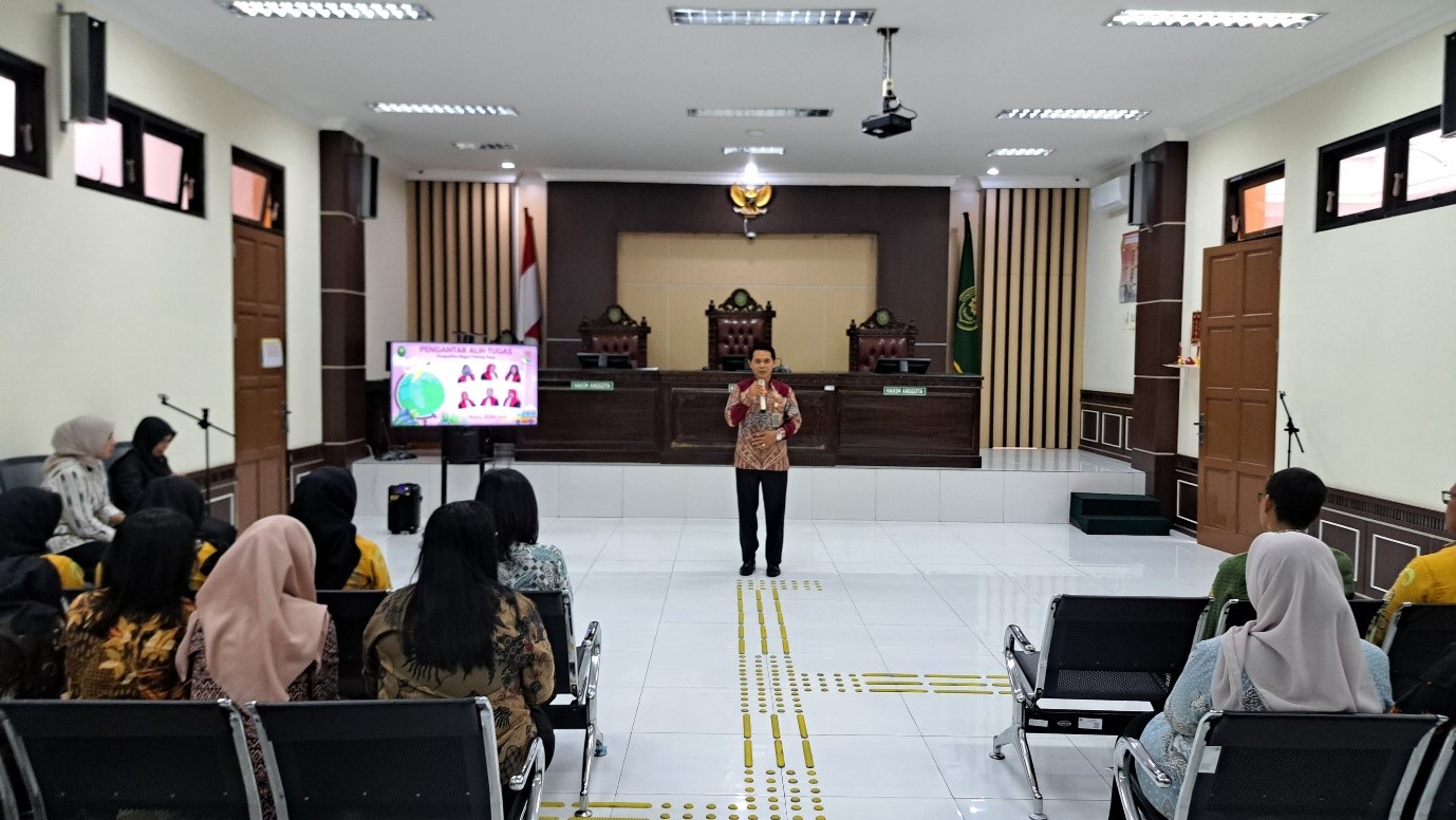 Ketua Dan Hakim PA Pulang Pisau Hadiri Perpisahan Hakim PN Pulang Pisau