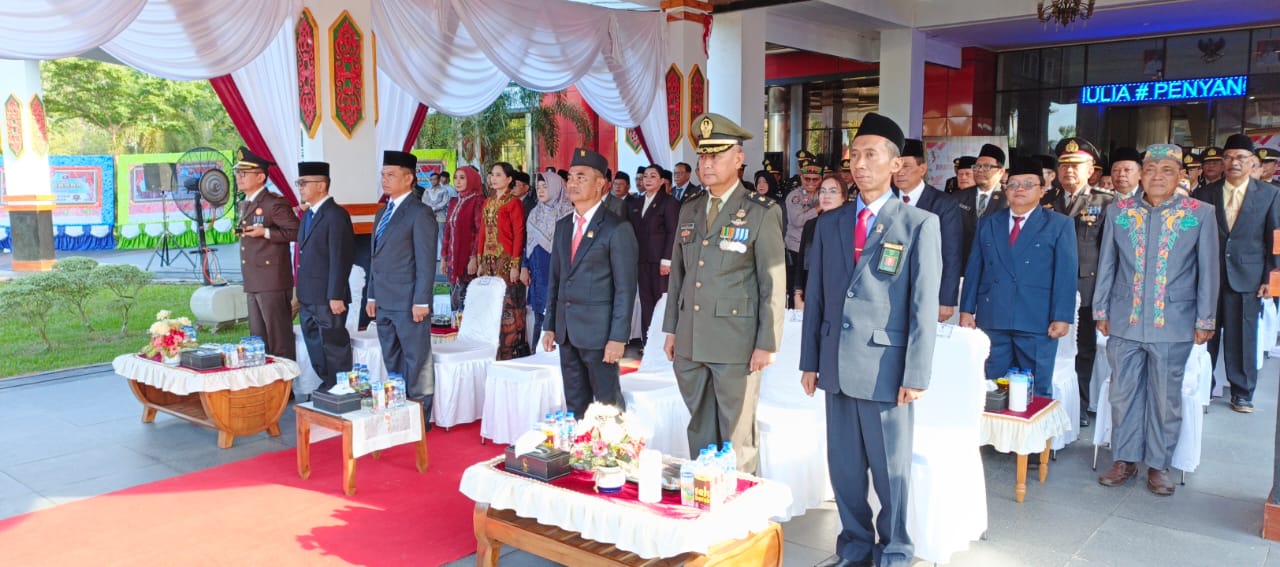 Ketua Pengadilan Agama Kasongan Hadiri Upacara Peringatan ke-79 Hari Bhayangkara Tahun 2025