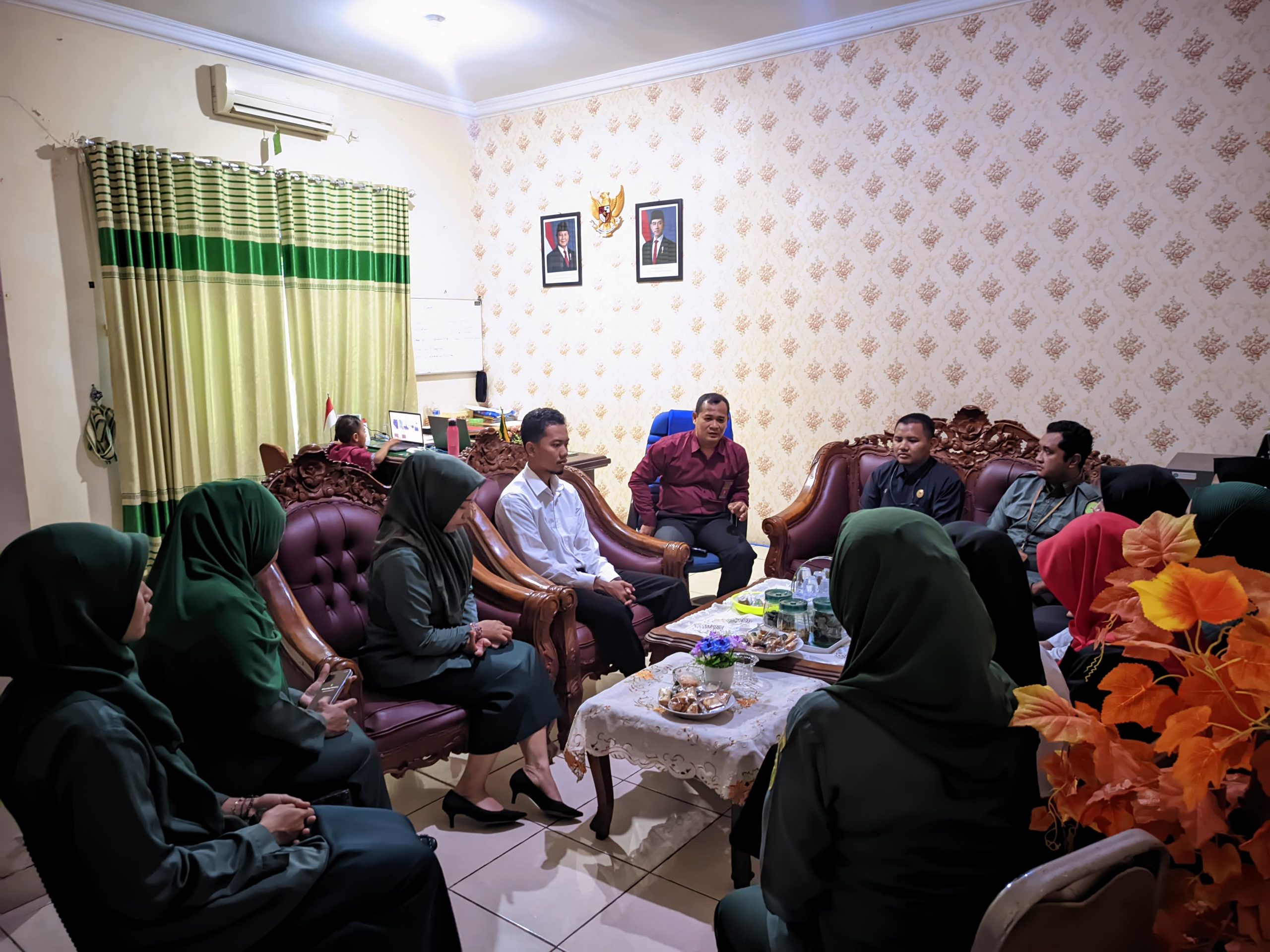 302. Rapat Koordinasi Kepaniteraan Bulan Juli Tahun 2025 Bahas Optimalisasi Pelayanan Publik
