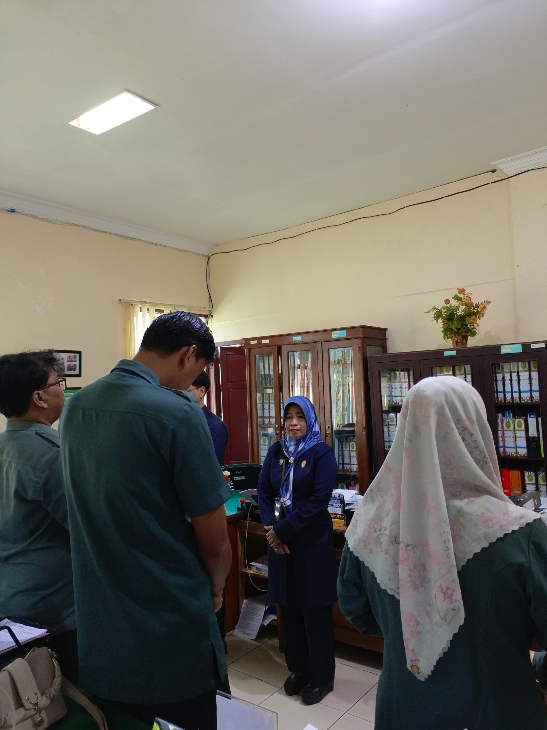 310. Berapi (Briefing Rabu Pagi] Sekretaris “Kerja Ikhlas, Cerdas dan Tuntas”
