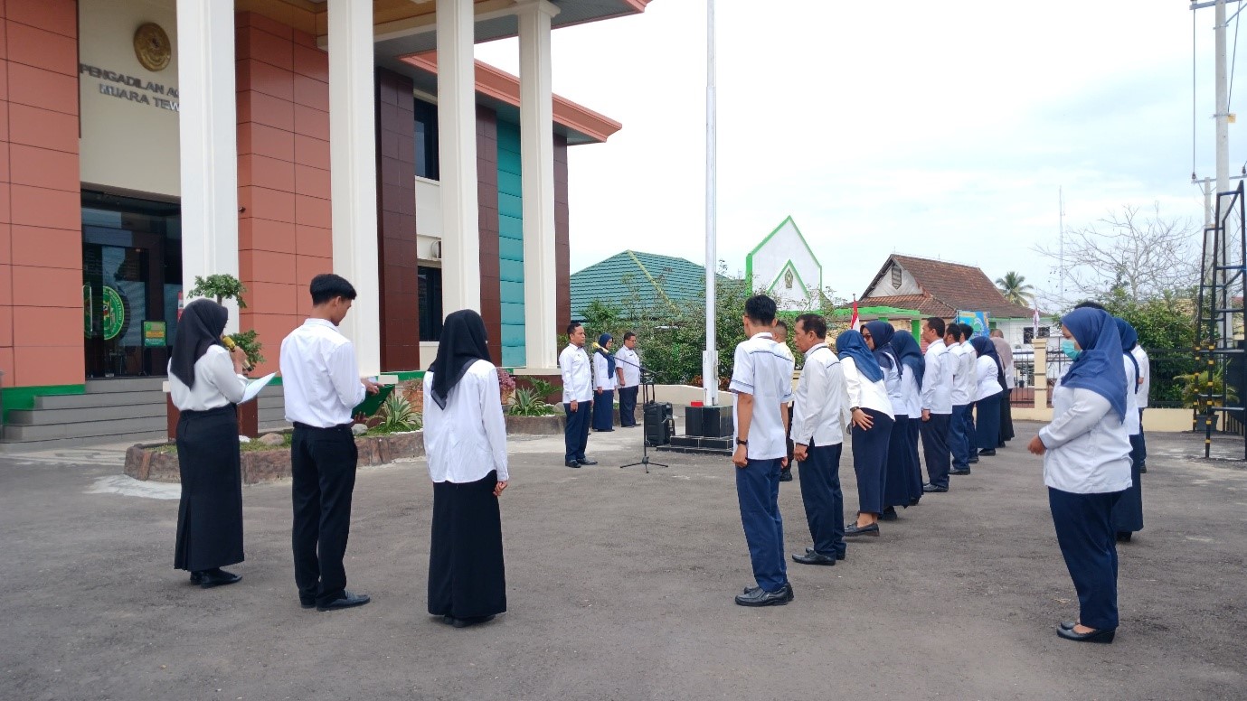 197. PA Muara Teweh Gelar Apel Senin Pagi, Ketua PA Tekankan Disiplin dan Integritas
