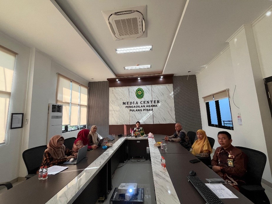 Tim Teknis Pengadilan Agama Pulang Pisau Ikuti Bimbingan Teknis Pelayanan Kaum Rentan Secara Daring