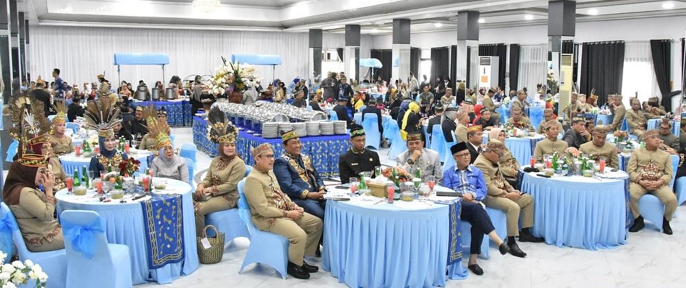 167. Ketua PA Muara Teweh Menghadiri Undangan Ramah Tamah Sambut Hari Jadi ke-75 Kabupaten Barito Utara