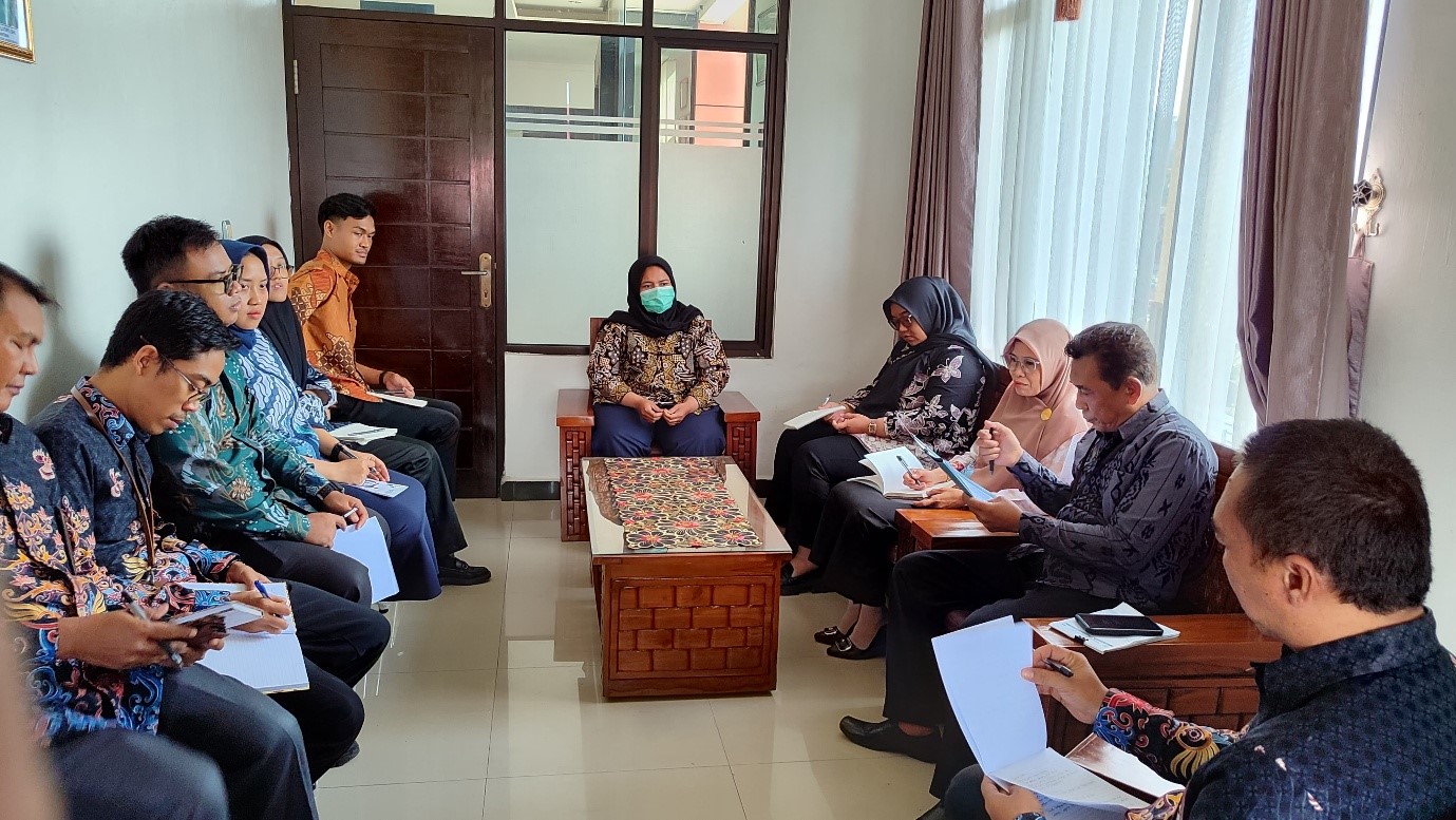 194. PA Muara Teweh Gelar Rapat Kepaniteraan Bahas Evaluasi dan Penguatan Layanan Kepaniteraan