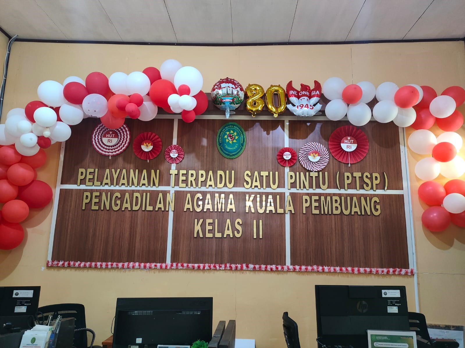 HUT RI