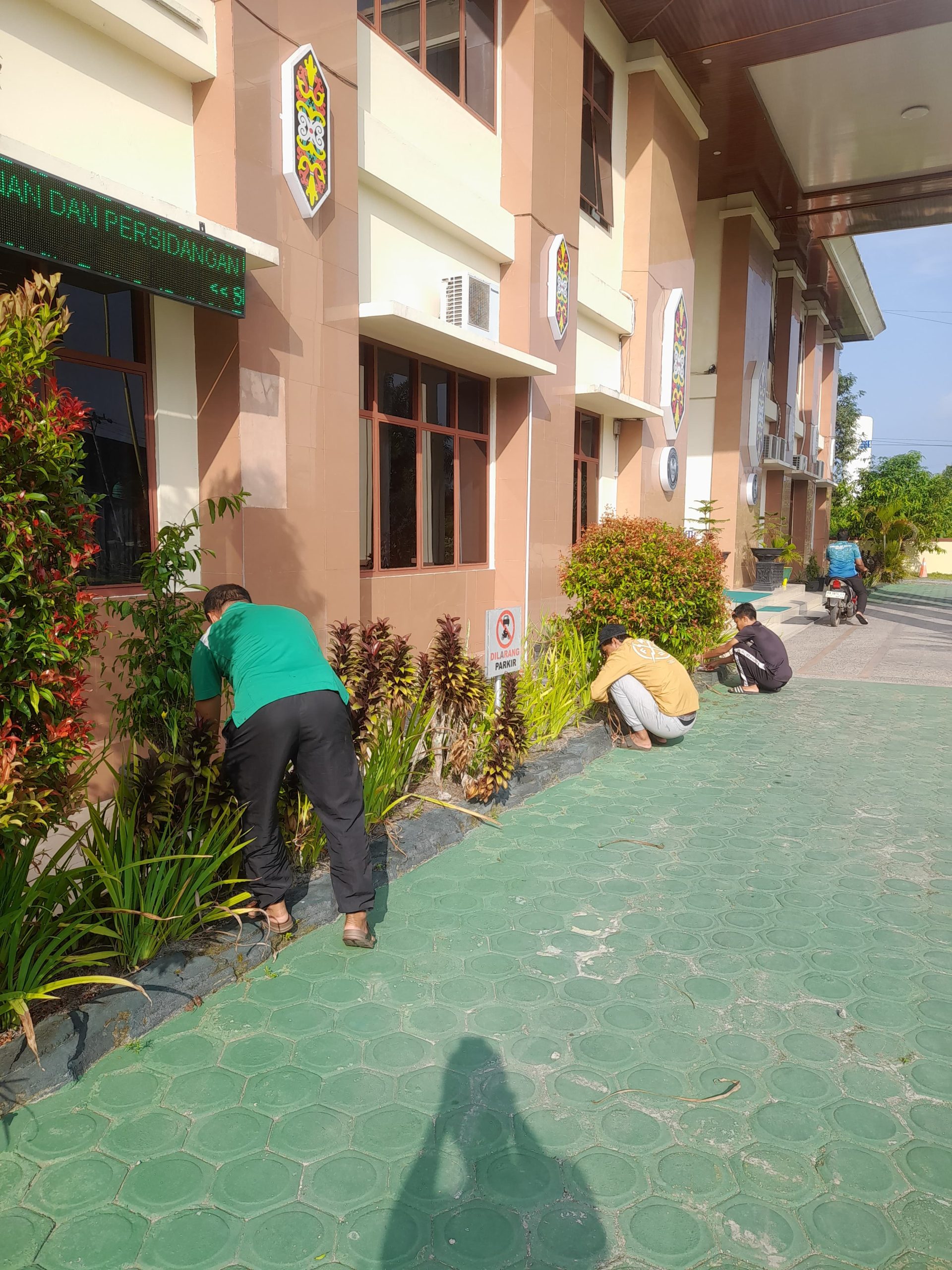 394. Rutinitas Produktif Jumat Di Pengadilan Agama Sampit Kelas IB
