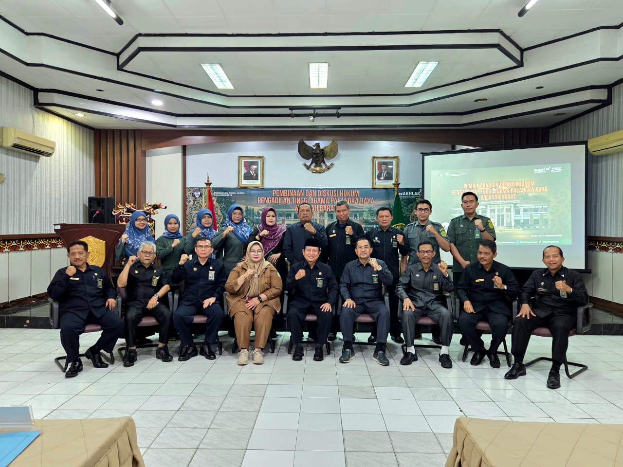 Didukung Penuh dari Bupati Kotim dan Jajaran, PTA Palangka Raya Gelar Pembinaan dan Diskusi Hukum Wilayah Barat untuk Tingkatkan Kualitas Hakim dan Tenaga Teknis